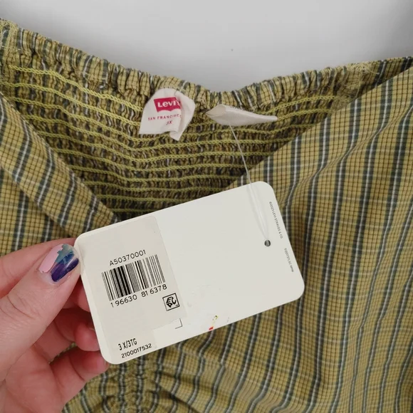 Levi's Ruched Balloon Sleeve Top - Picture 3 of 6